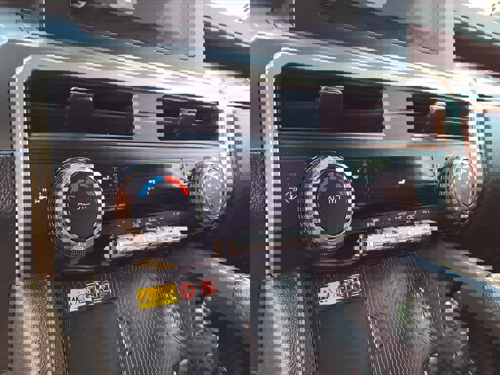 Certified 2024 Toyota Tacoma SR5 image 14