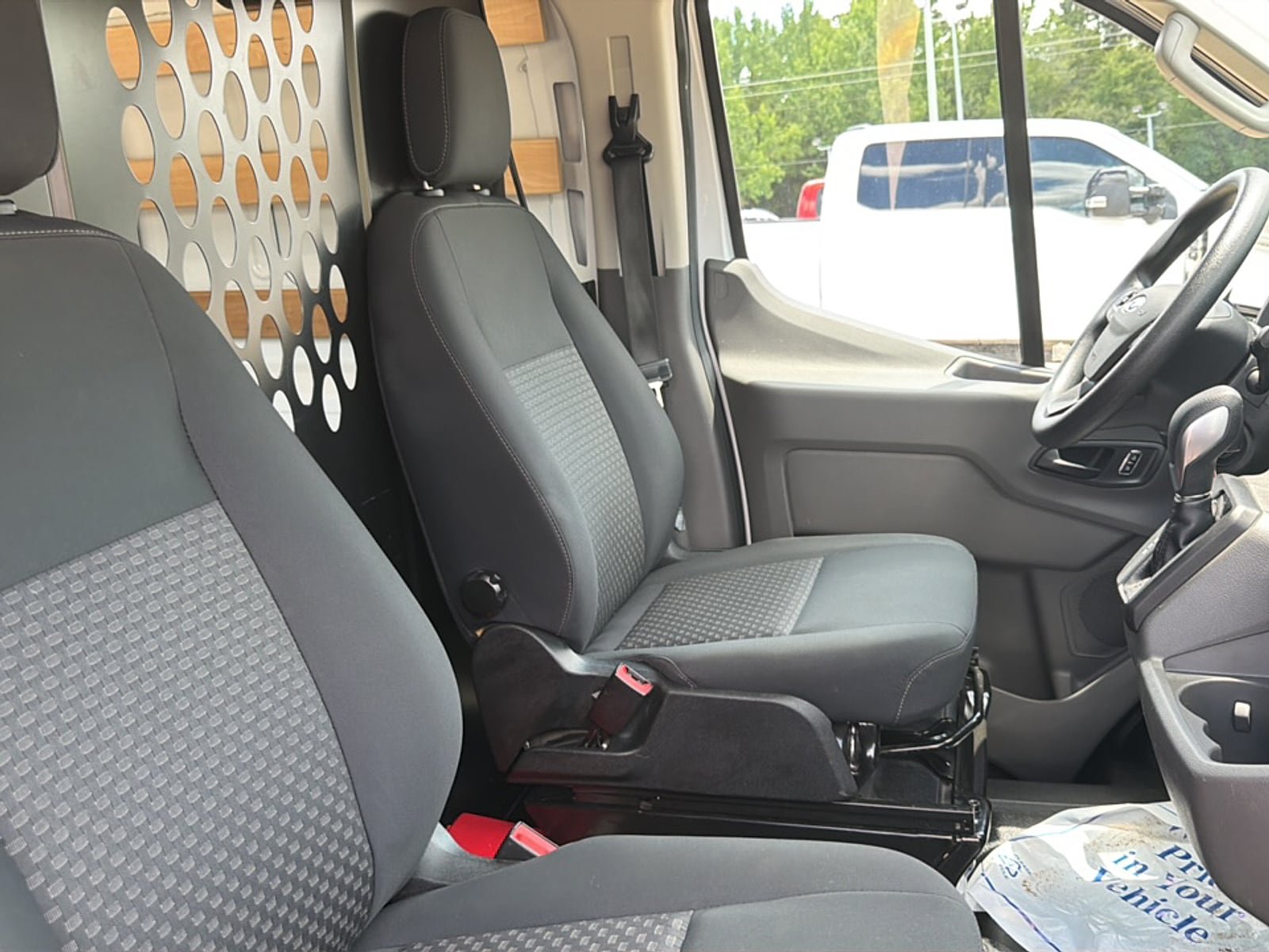 Used 2025 Ford Transit 250 Low Roof w/ Exterior Upgrade Package RWD image 9