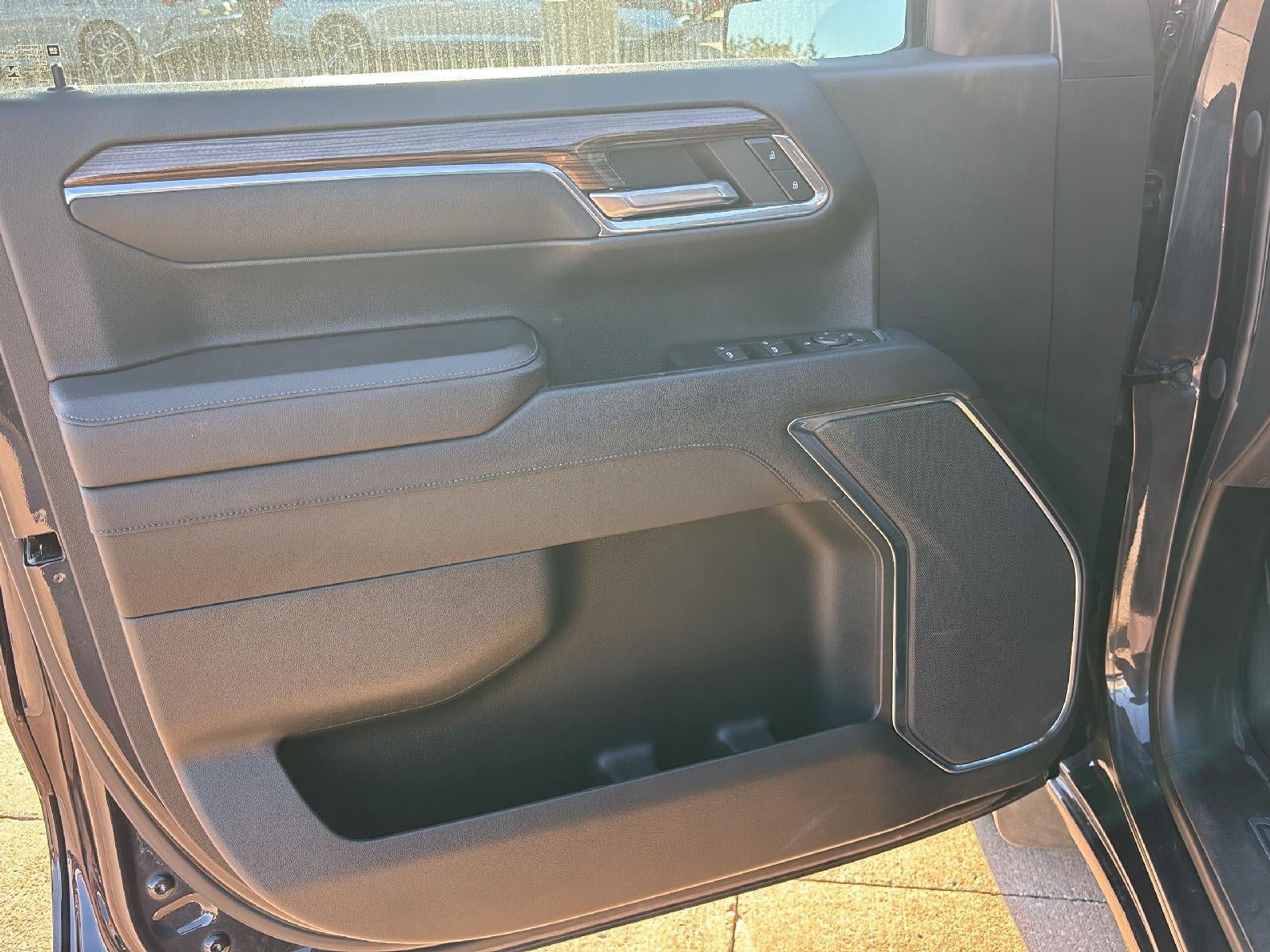 Used 2023 Chevrolet Silverado 1500 LT AWD/4WD image 11