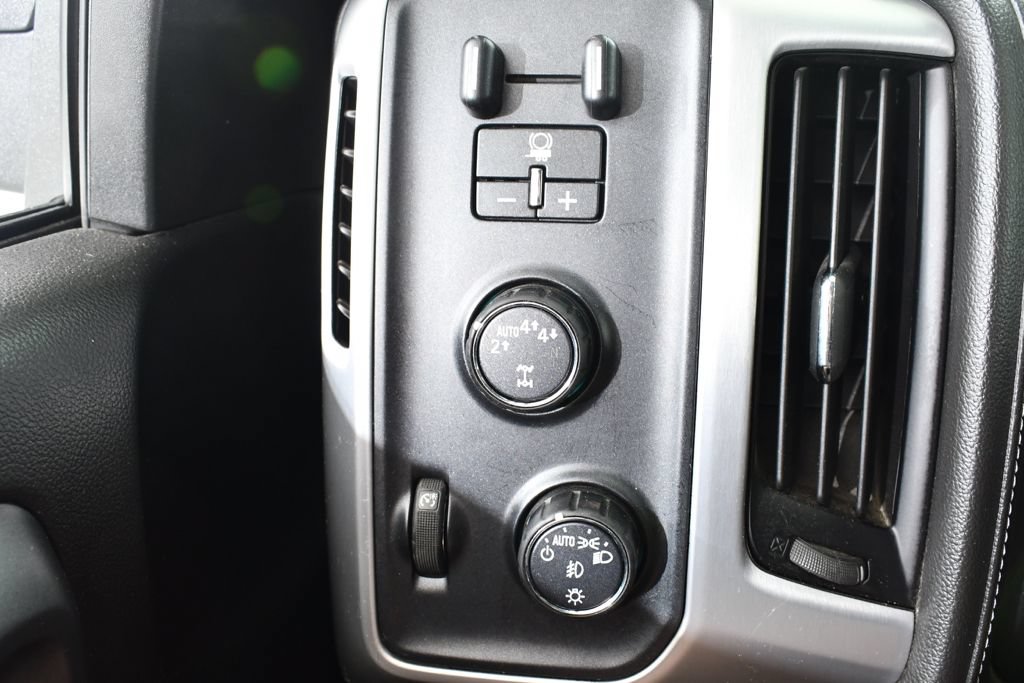 Used 2017 GMC Sierra 1500 SLE w/ SLE Value Package AWD/4WD image 29