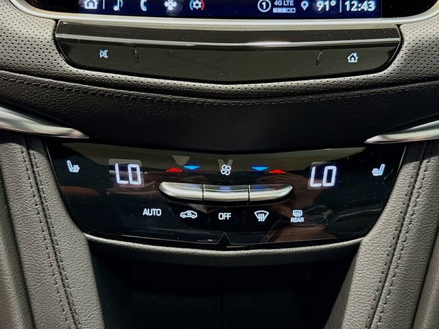 New 2025 Cadillac XT6 Luxury AWD/4WD image 13