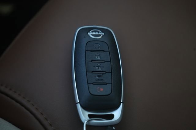 New 2026 Nissan Pathfinder Platinum image 25