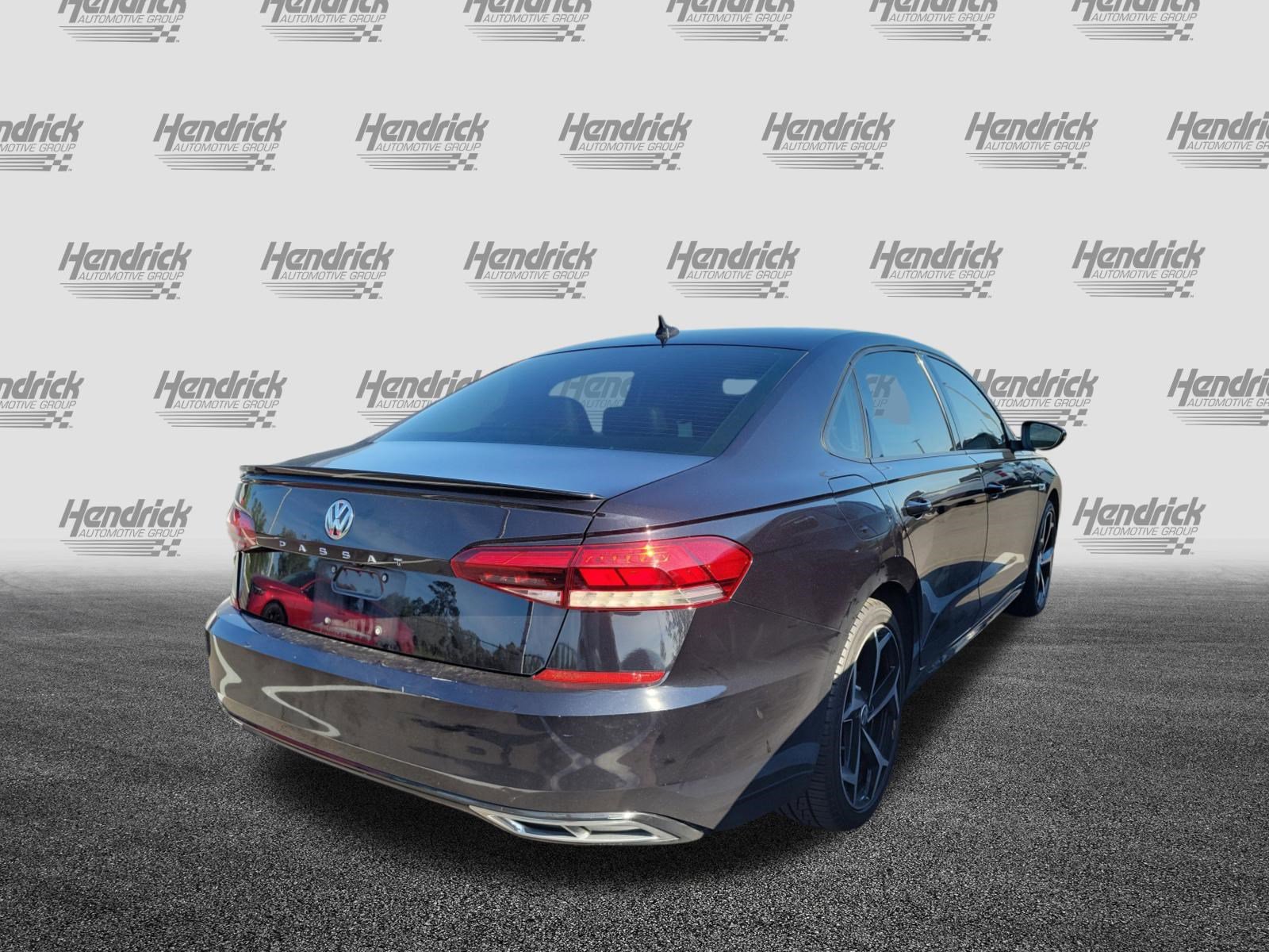 Used 2020 Volkswagen Passat 2.0T R-Line FWD image 10