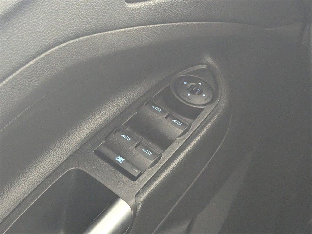 Used 2017 Ford Escape SE w/ SE Cold Weather Package image 15