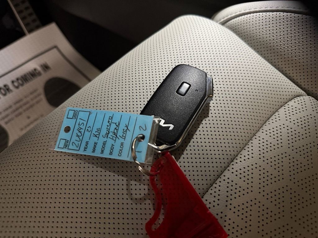 Certified 2023 Kia Sorento SX Prestige image 32