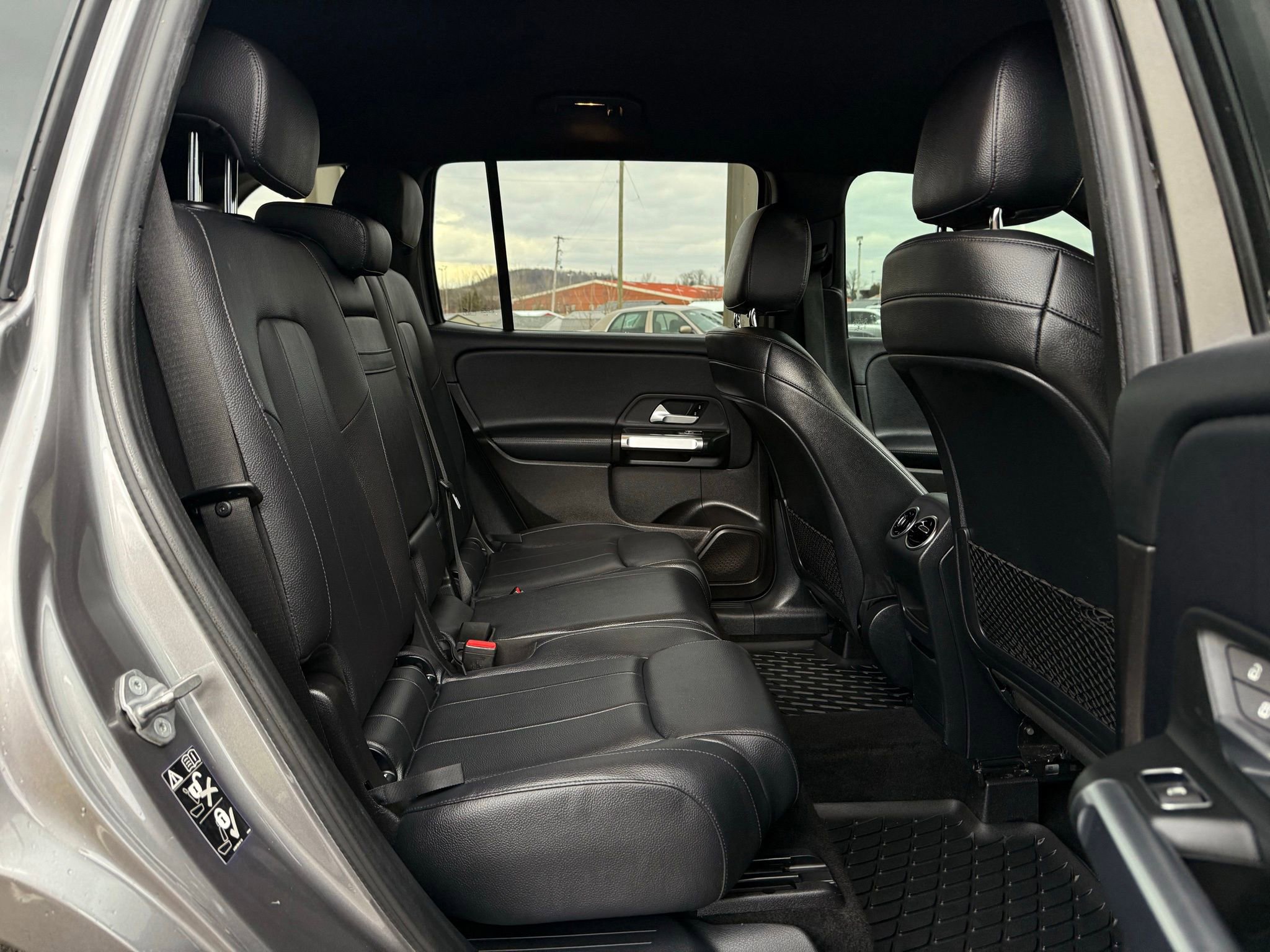 Used 2020 Mercedes-Benz GLB 250 4MATIC image 30