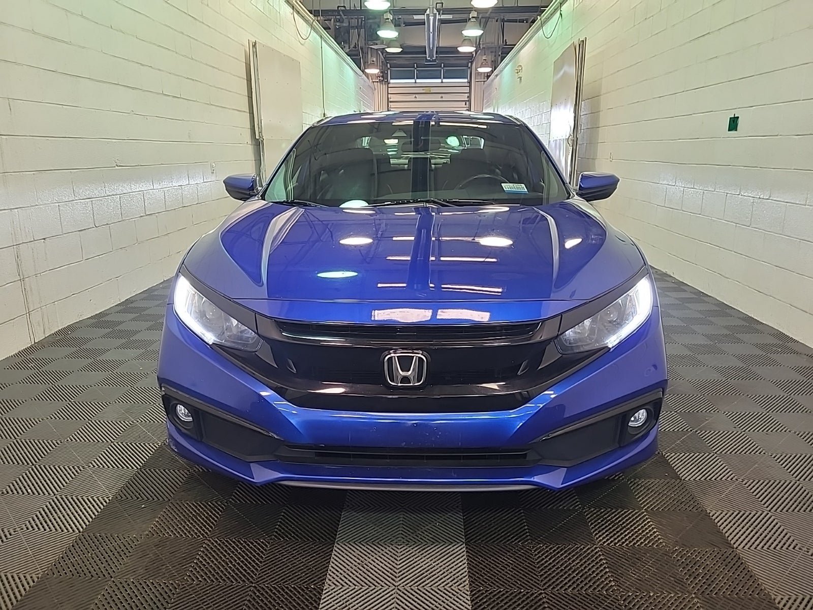 Used 2020 Honda Civic Sport image 2