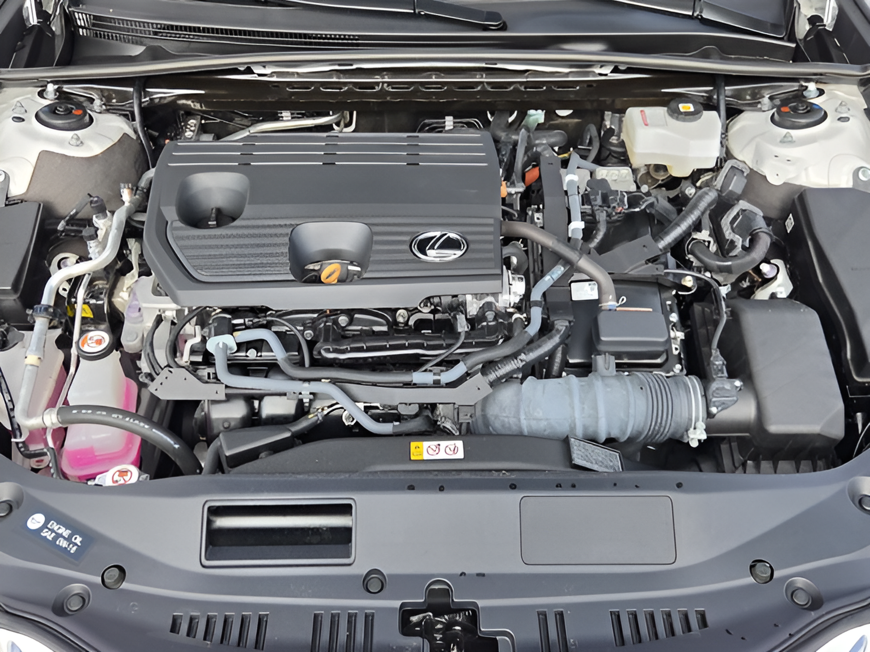 Certified 2023 Lexus ES 300h Ultra Luxury w/ Accessory Package (Z2) FWD image 9