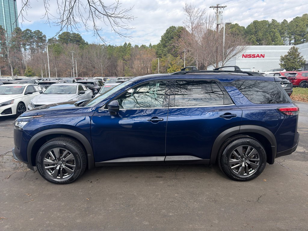 Certified 2022 Nissan Pathfinder SV w/ SV Premium Package image 4