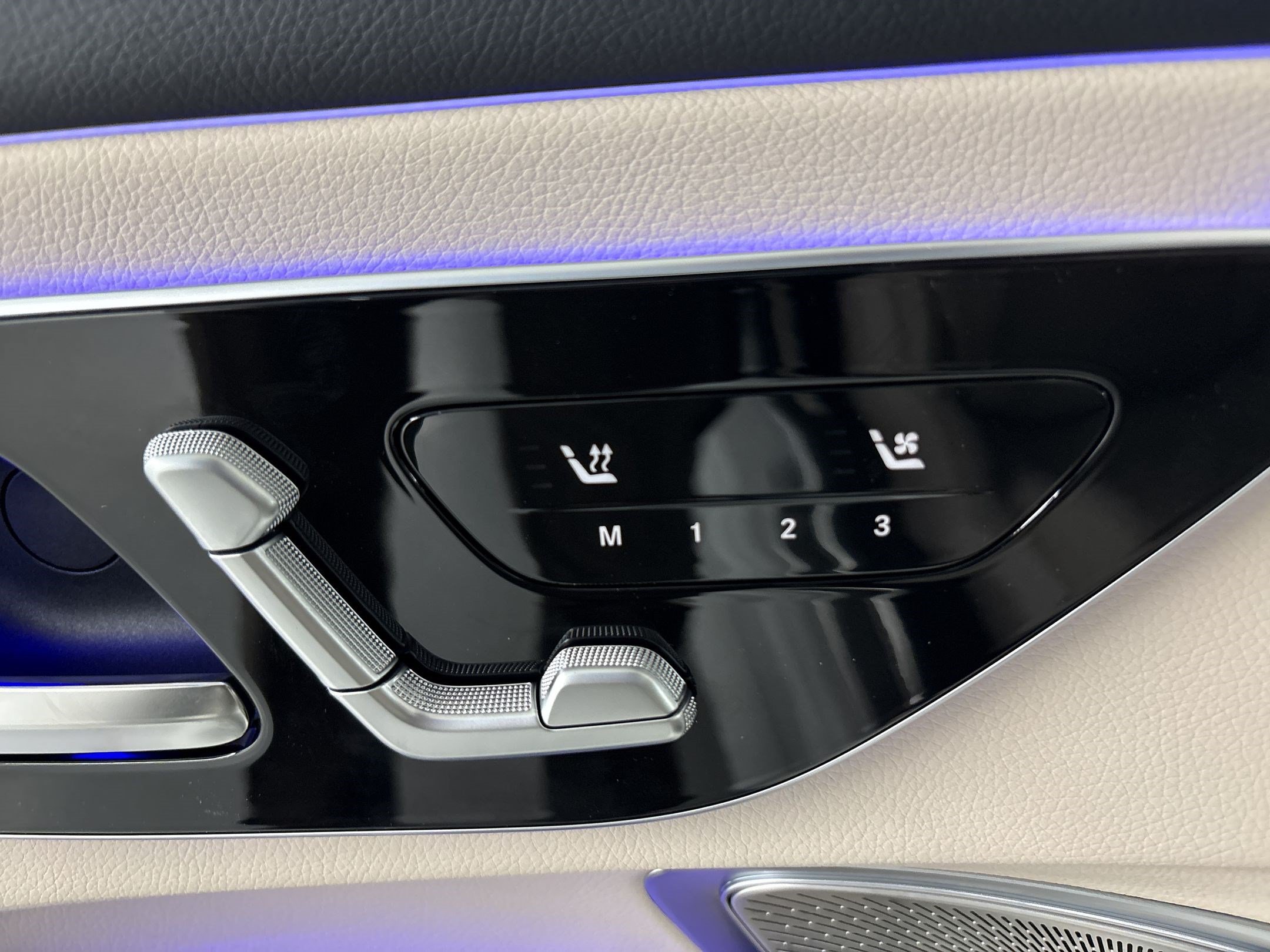 New 2026 Mercedes-Benz CLE 300 4MATIC Coupe image 20