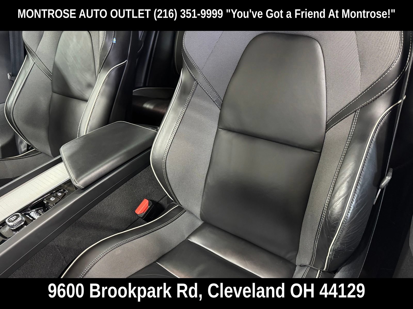 Used 2020 Volvo XC60 T8 R-Design AWD/4WD image 31