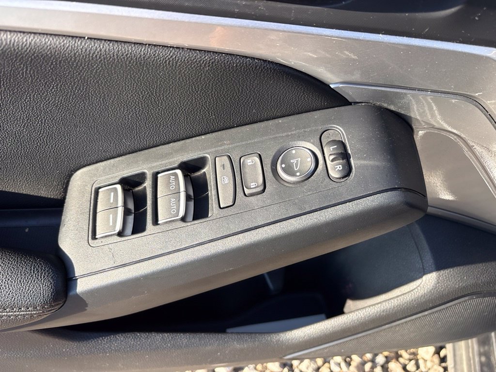 Used 2025 Acura Integra FWD image 16