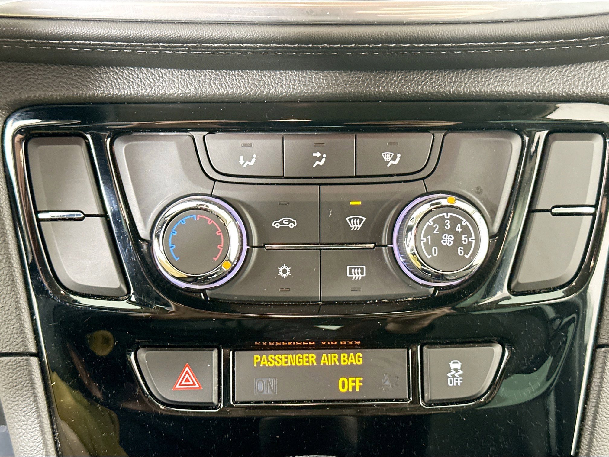 Used 2019 Buick Encore Preferred FWD image 25