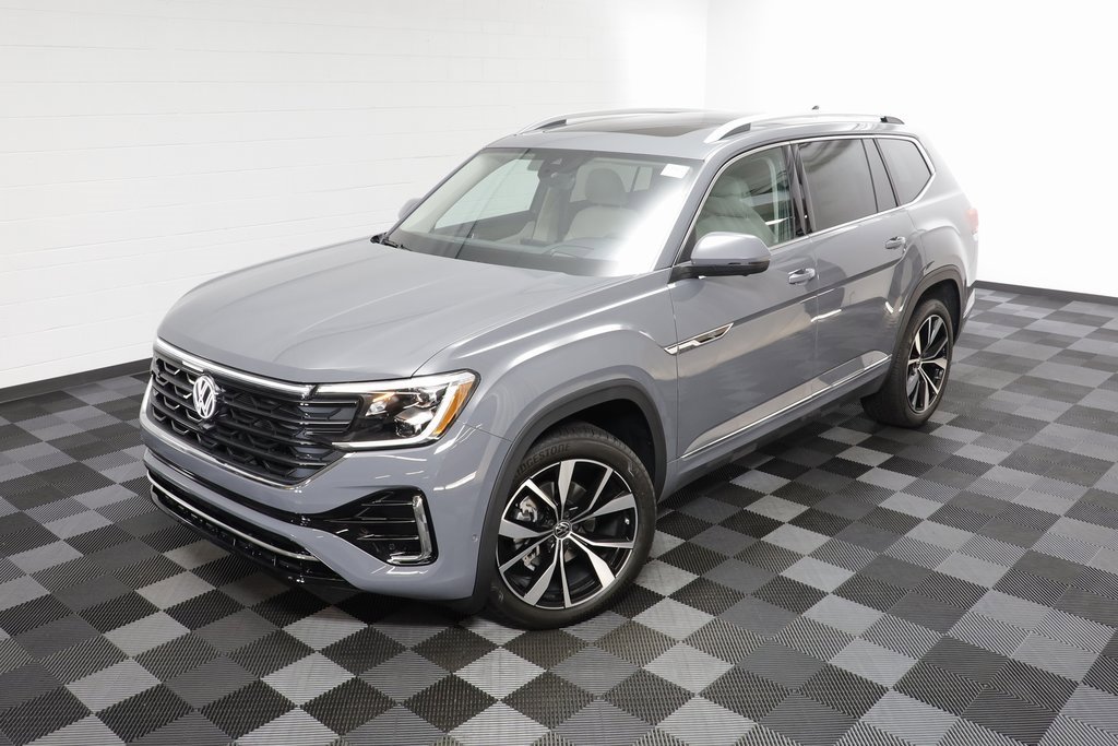New 2026 Volkswagen Atlas SEL Premium R-Line image 2