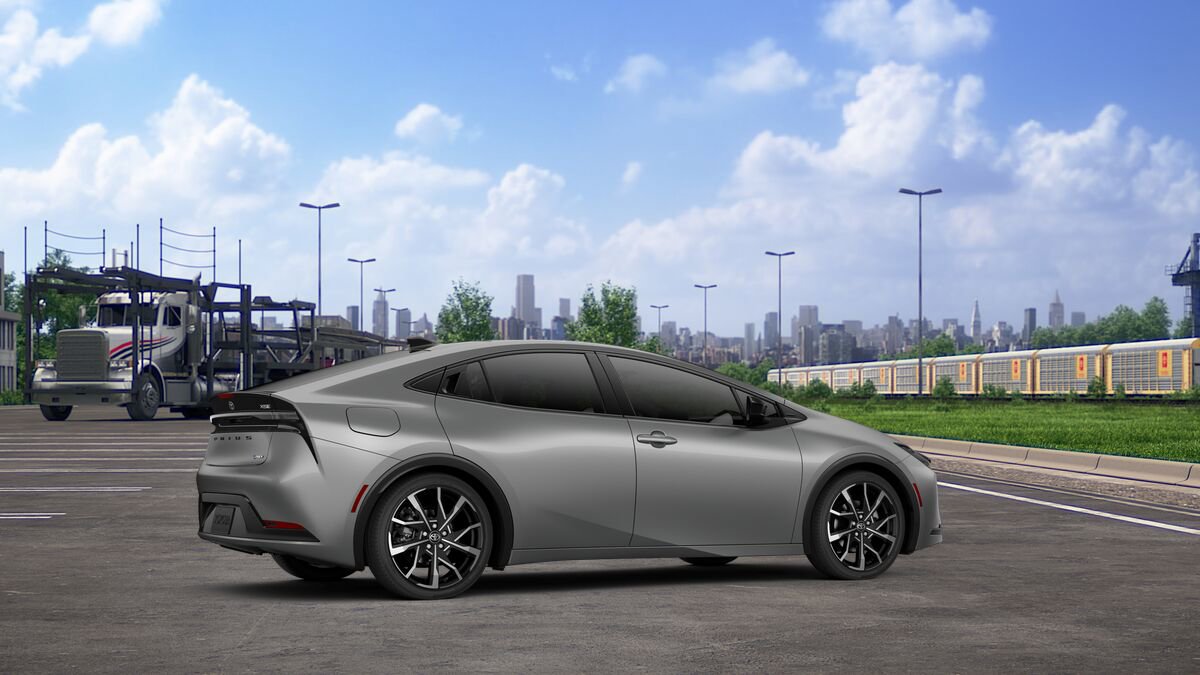 New 2026 Toyota Prius Plug-In Hybrid image 11