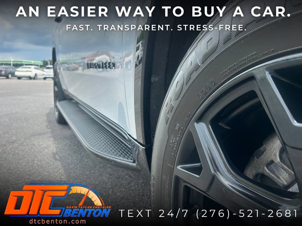 Used 2023 Jeep Wagoneer Series II AWD/4WD image 30