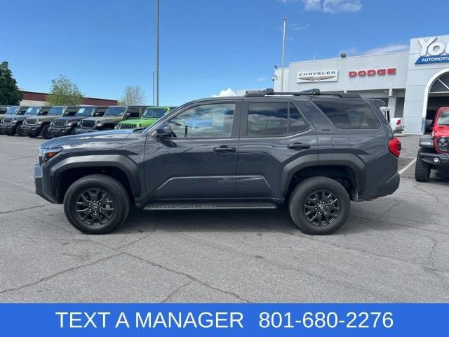 Used 2025 Toyota 4Runner SR5 AWD/4WD image 2
