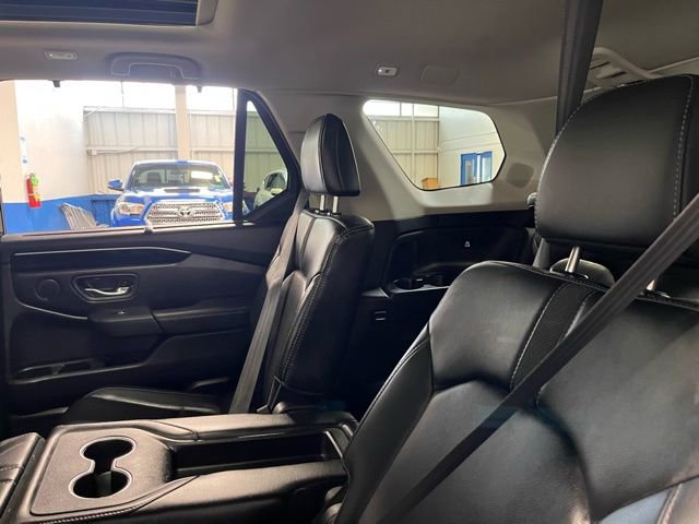 Used 2023 Honda Pilot Touring image 17