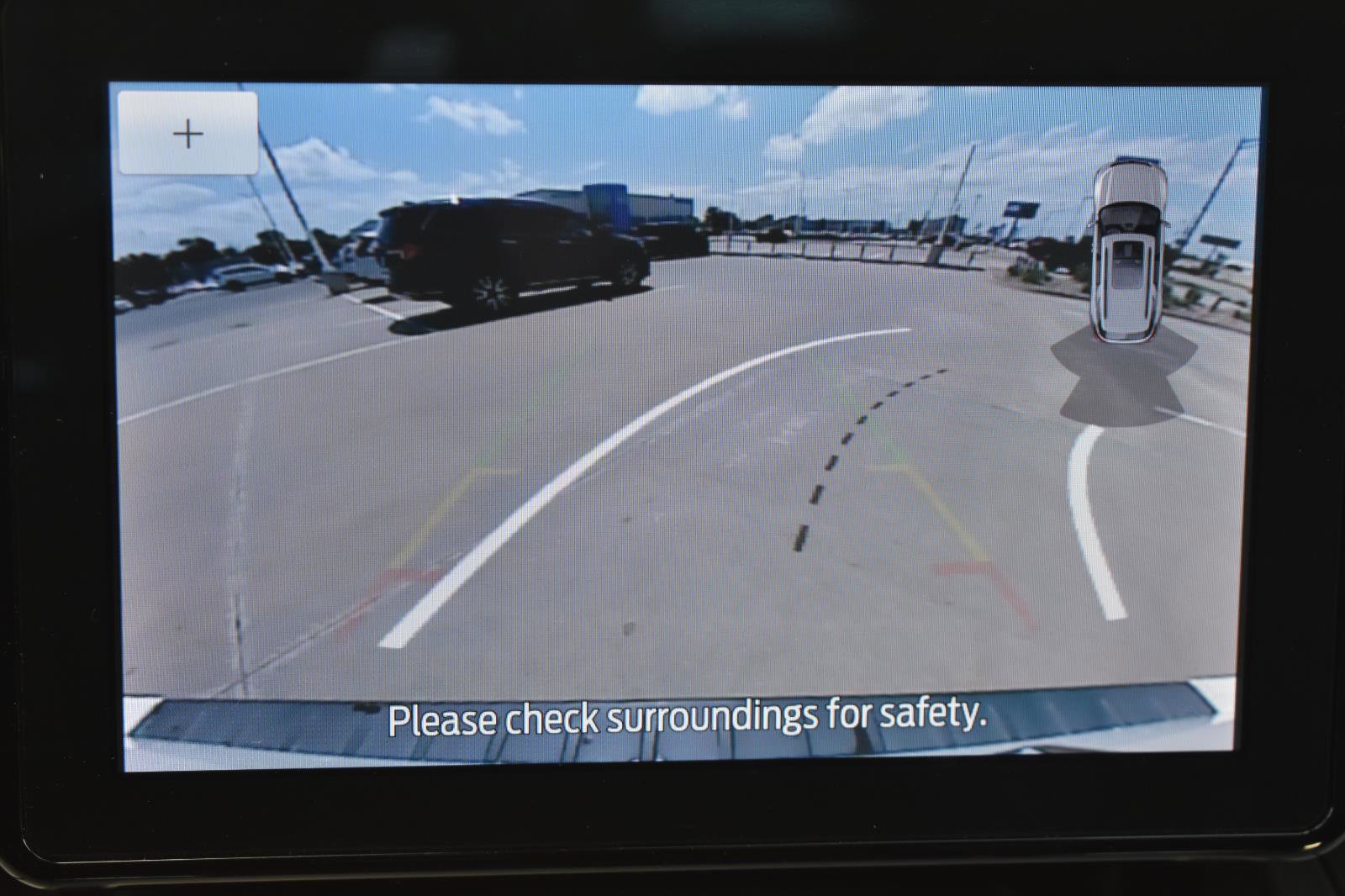 Used 2021 Ford Explorer XLT w/ Equipment Group 202A AWD/4WD image 10