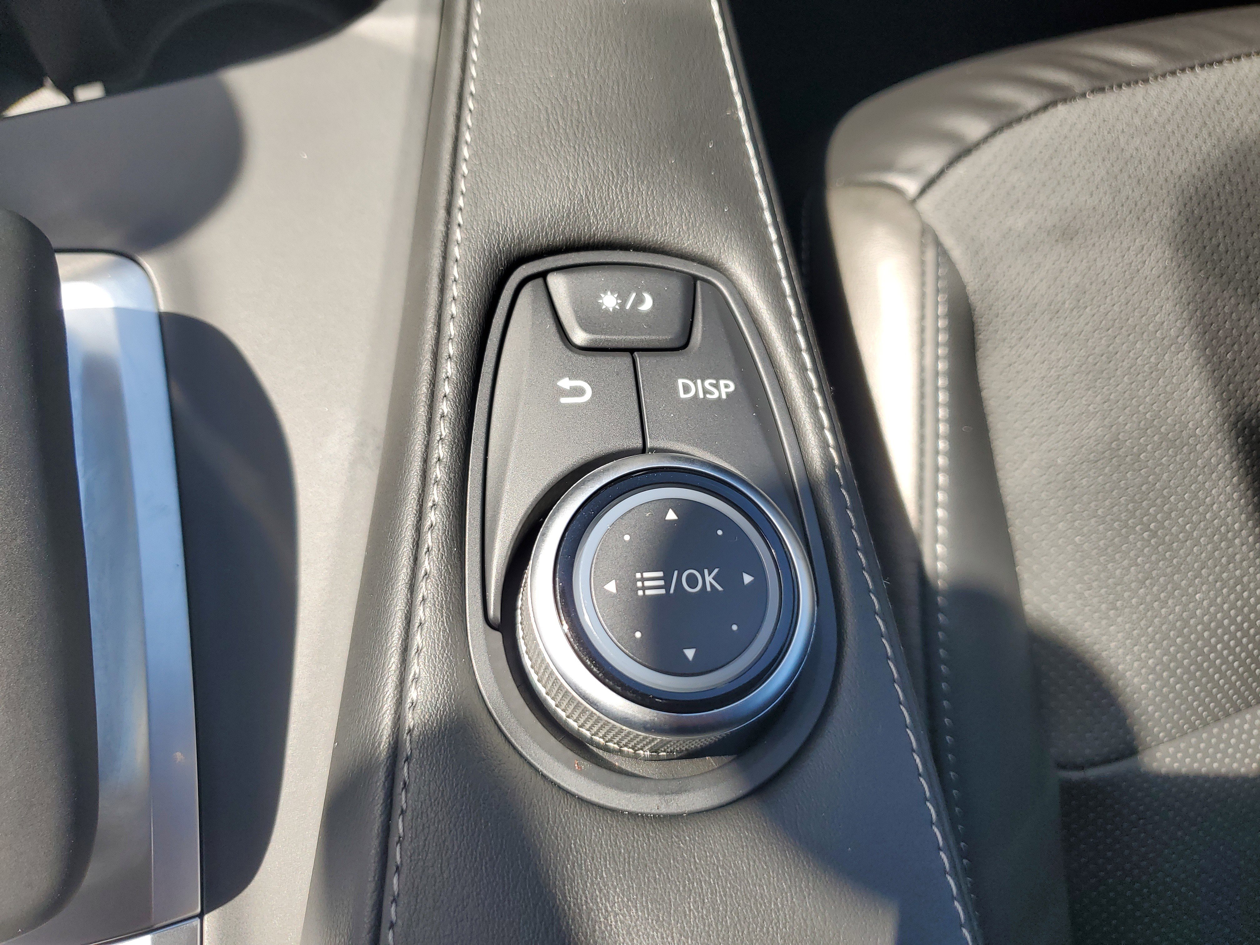 Used 2025 INFINITI QX55 Luxe image 27