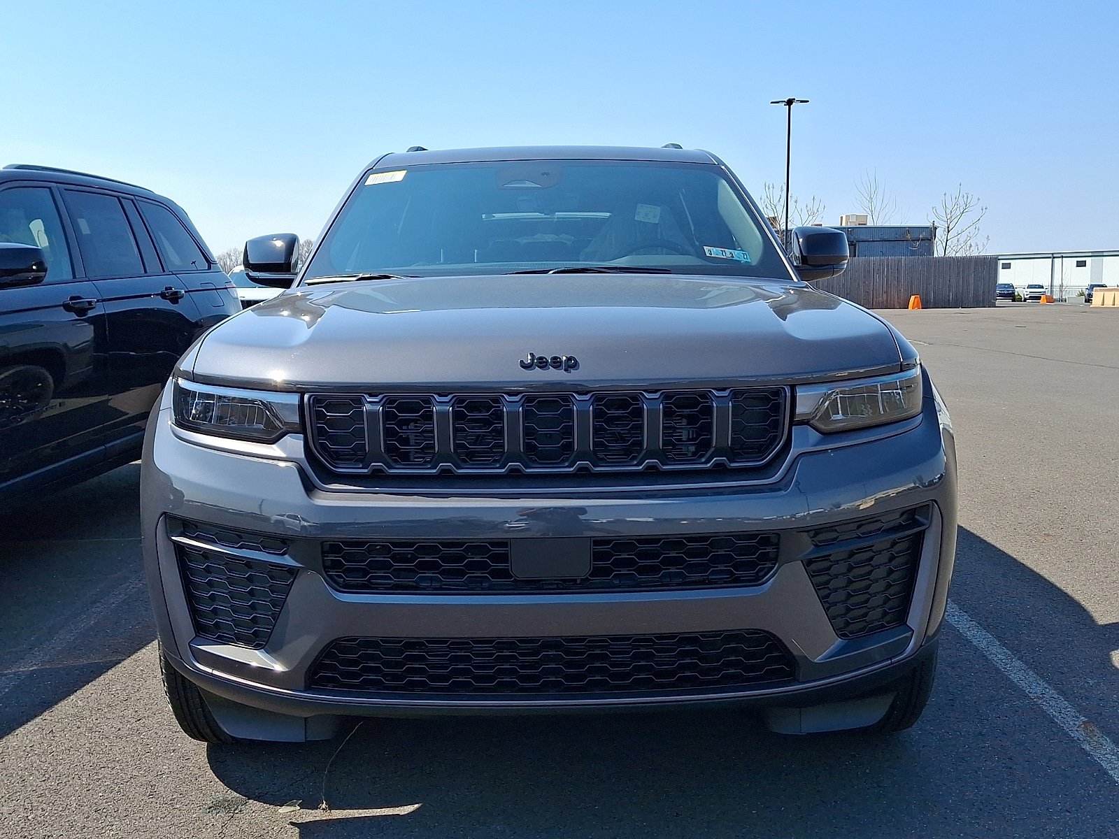 New 2026 Jeep Grand Cherokee L 4WD image 2