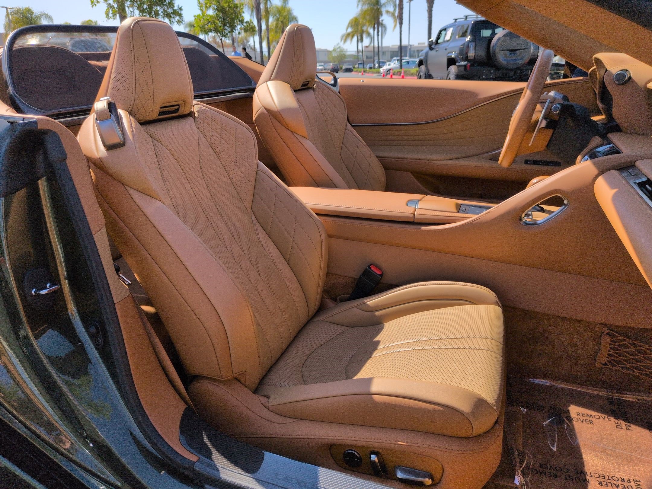 Used 2023 Lexus LC 500 Convertible w/ Touring Package RWD image 32