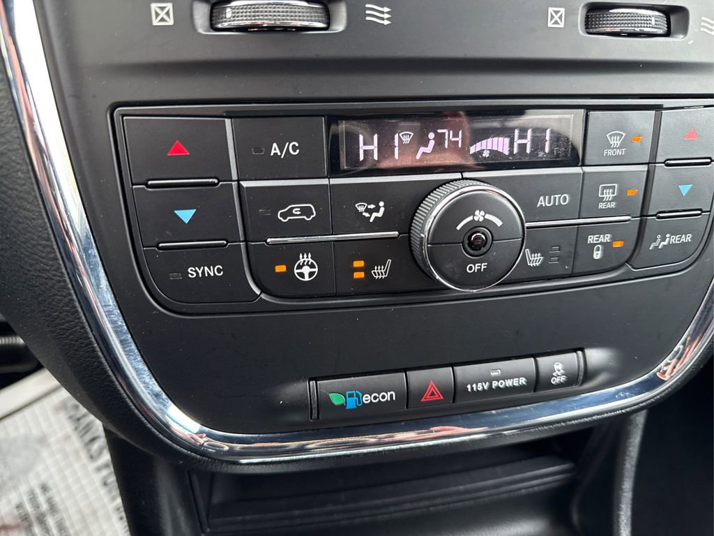 Used 2018 Dodge Grand Caravan GT image 30