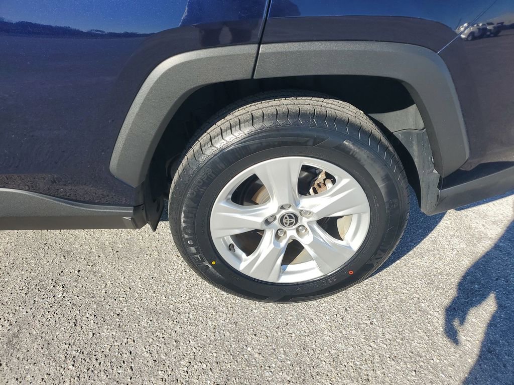 Certified 2021 Toyota RAV4 XLE w/ Convenience Package image 19