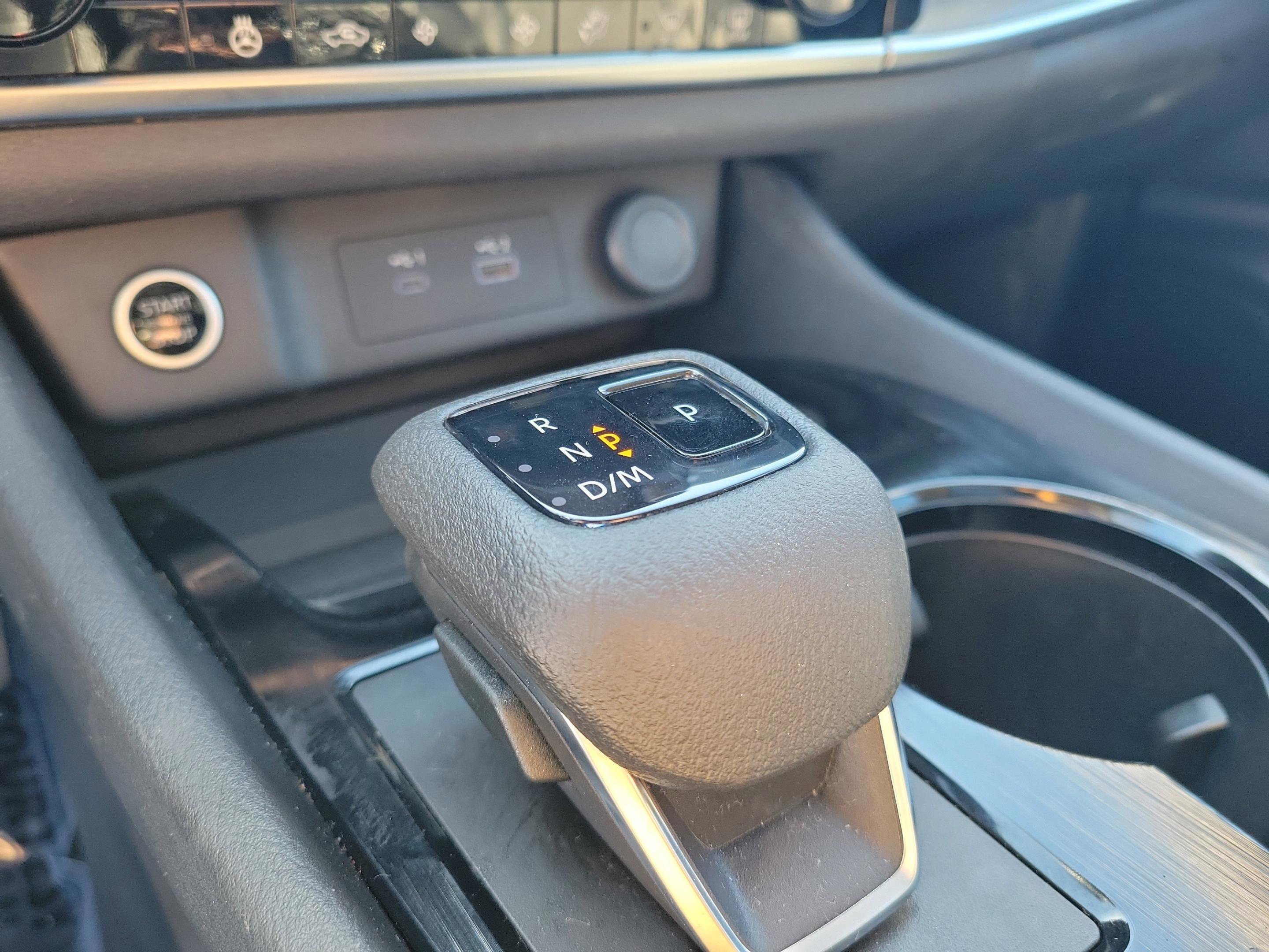 Certified 2021 Nissan Rogue SV w/ Premium Package image 30