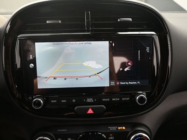 Used 2025 Kia Soul EX image 19