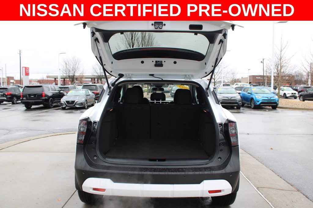 Certified 2025 Nissan Kicks SV image 10