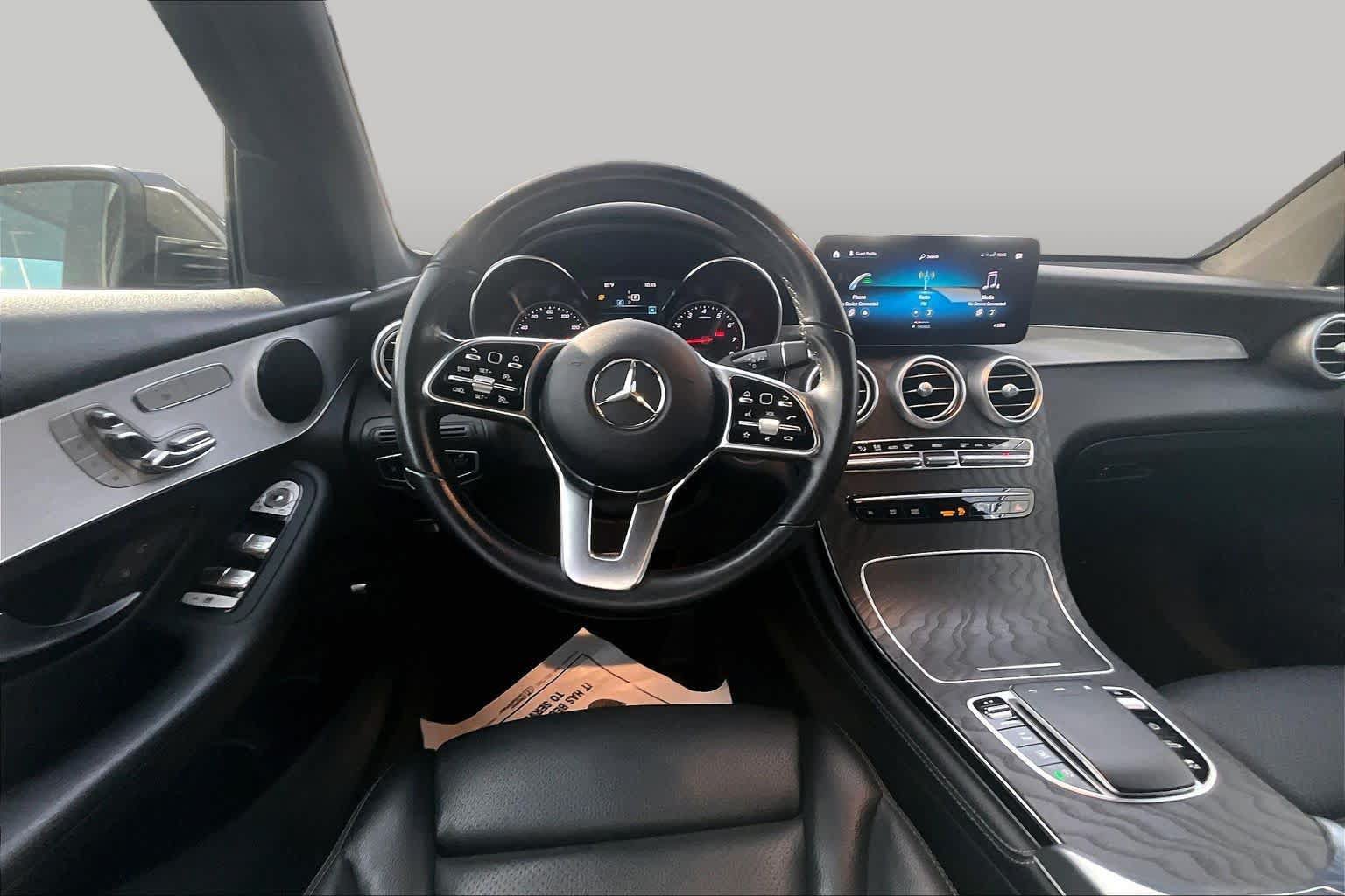 Used 2021 Mercedes-Benz GLC 300 image 6