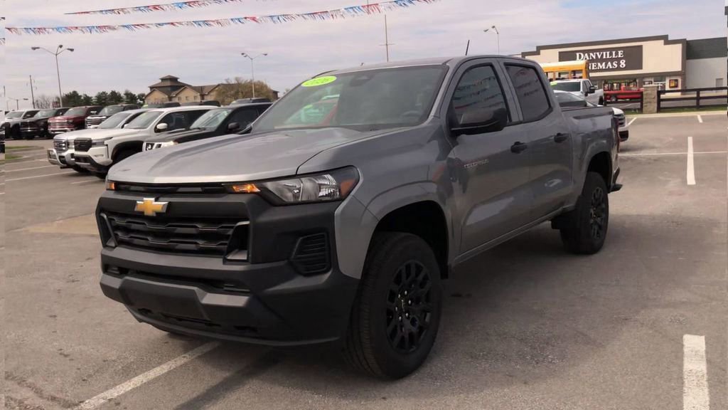 Used 2026 Chevrolet Colorado W/T w/ WT Custom Package image 4