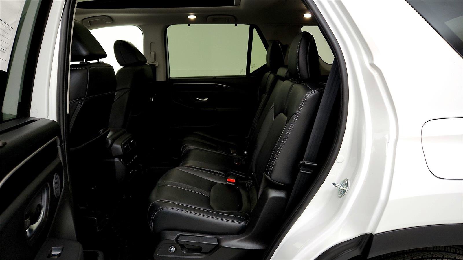 Used 2023 Honda Pilot Touring image 21