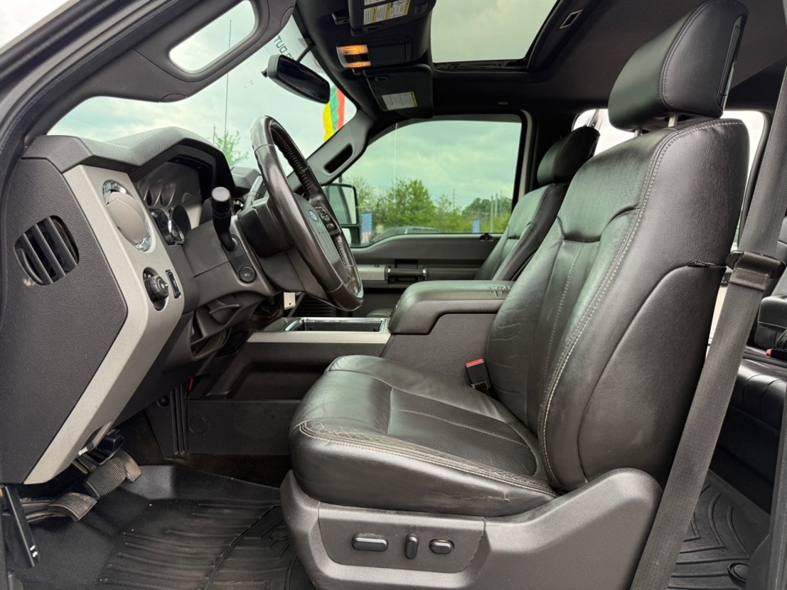 Used 2013 Ford F250 Lariat w/ Lariat Ultimate Pkg AWD/4WD image 28