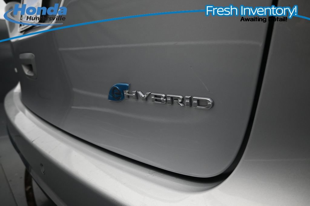 Used 2023 Chrysler Pacifica Touring-L FWD image 18