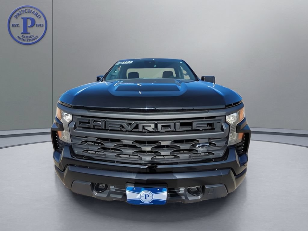 Used 2022 Chevrolet Silverado 1500 W/T w/ WT Value Package AWD/4WD image 2