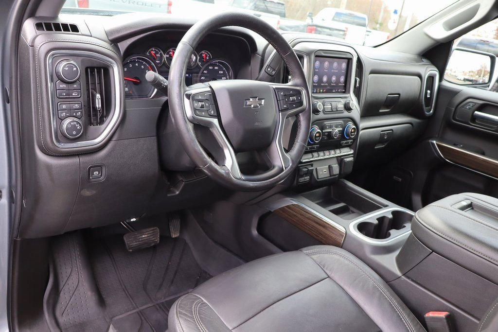 Used 2019 Chevrolet Silverado 1500 RST w/ All-Star Edition image 4