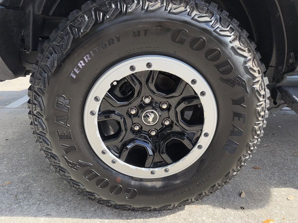 Used 2024 Ford Bronco Badlands image 44