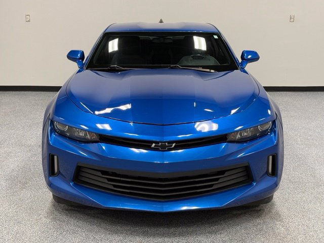 Used 2018 Chevrolet Camaro LT w/ Technology Package RWD image 4