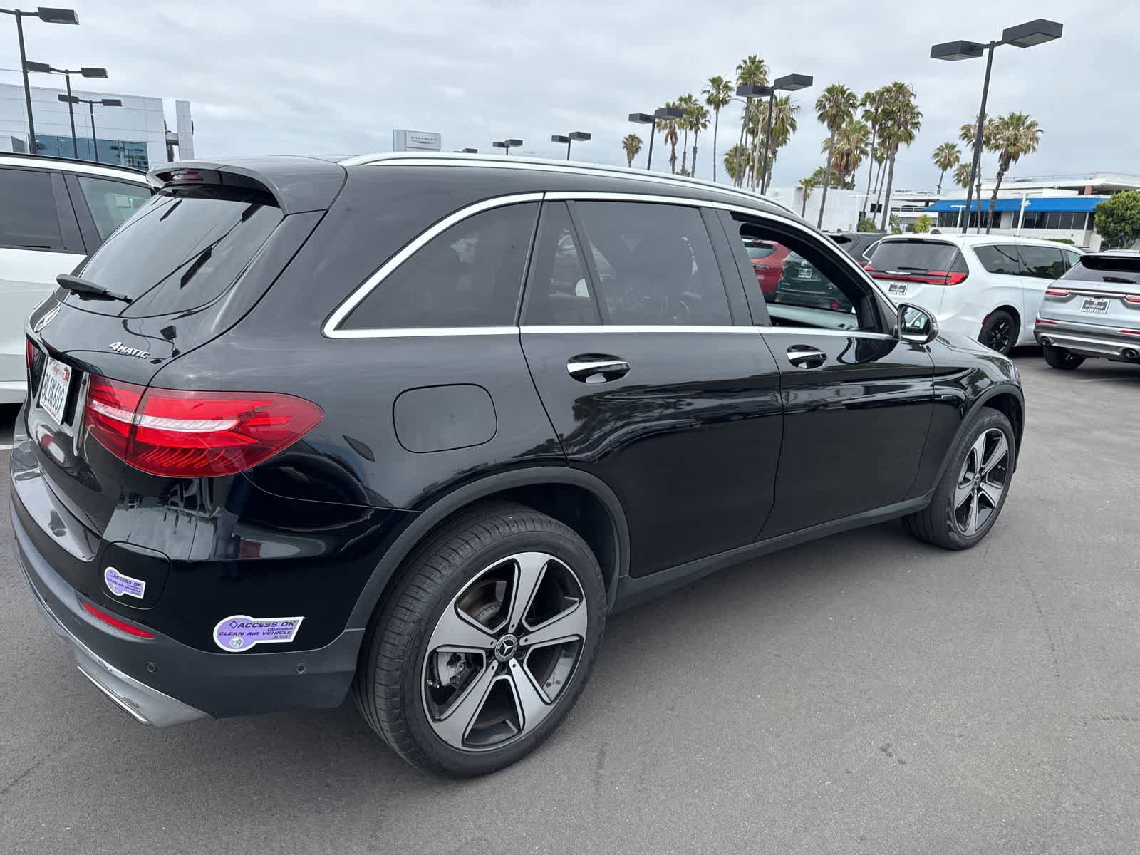 Used 2019 Mercedes-Benz GLC 350e 4MATIC image 10