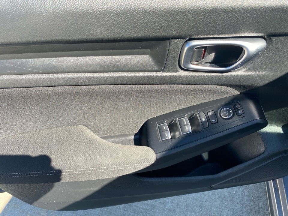 Used 2023 Honda Civic Sport image 36