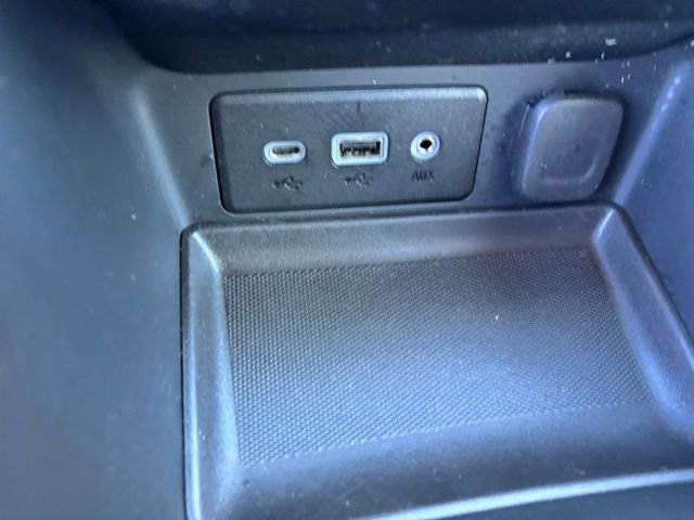 Used 2024 GMC Terrain SLE image 12