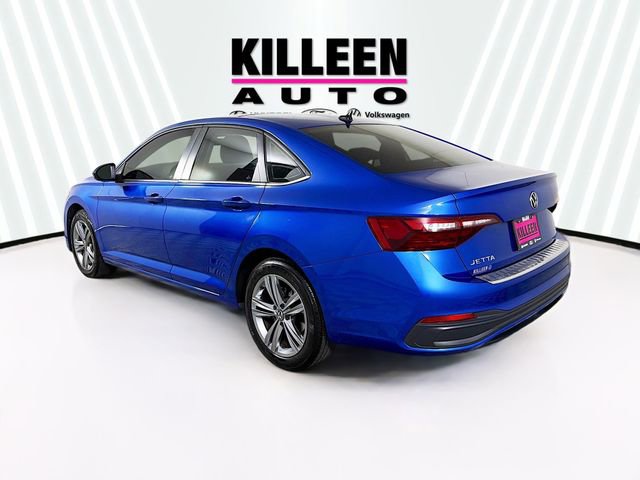 Used 2023 Volkswagen Jetta SE image 5