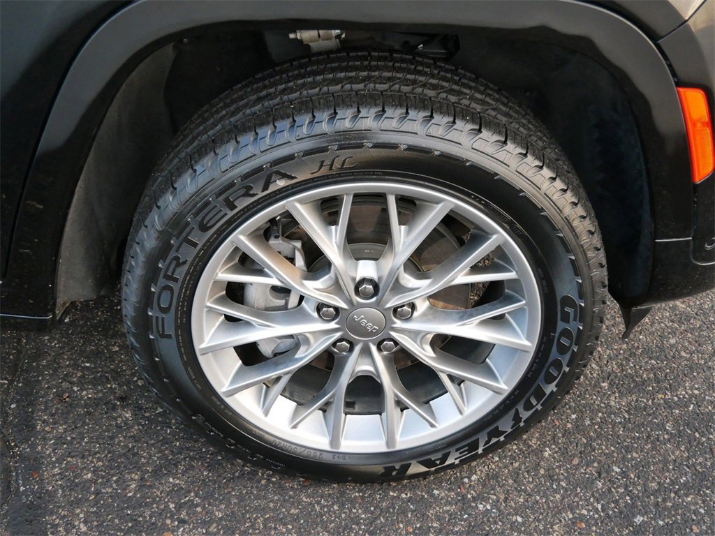 Used 2022 Jeep Grand Cherokee Summit w/ Advanced Protech Group IV image 7