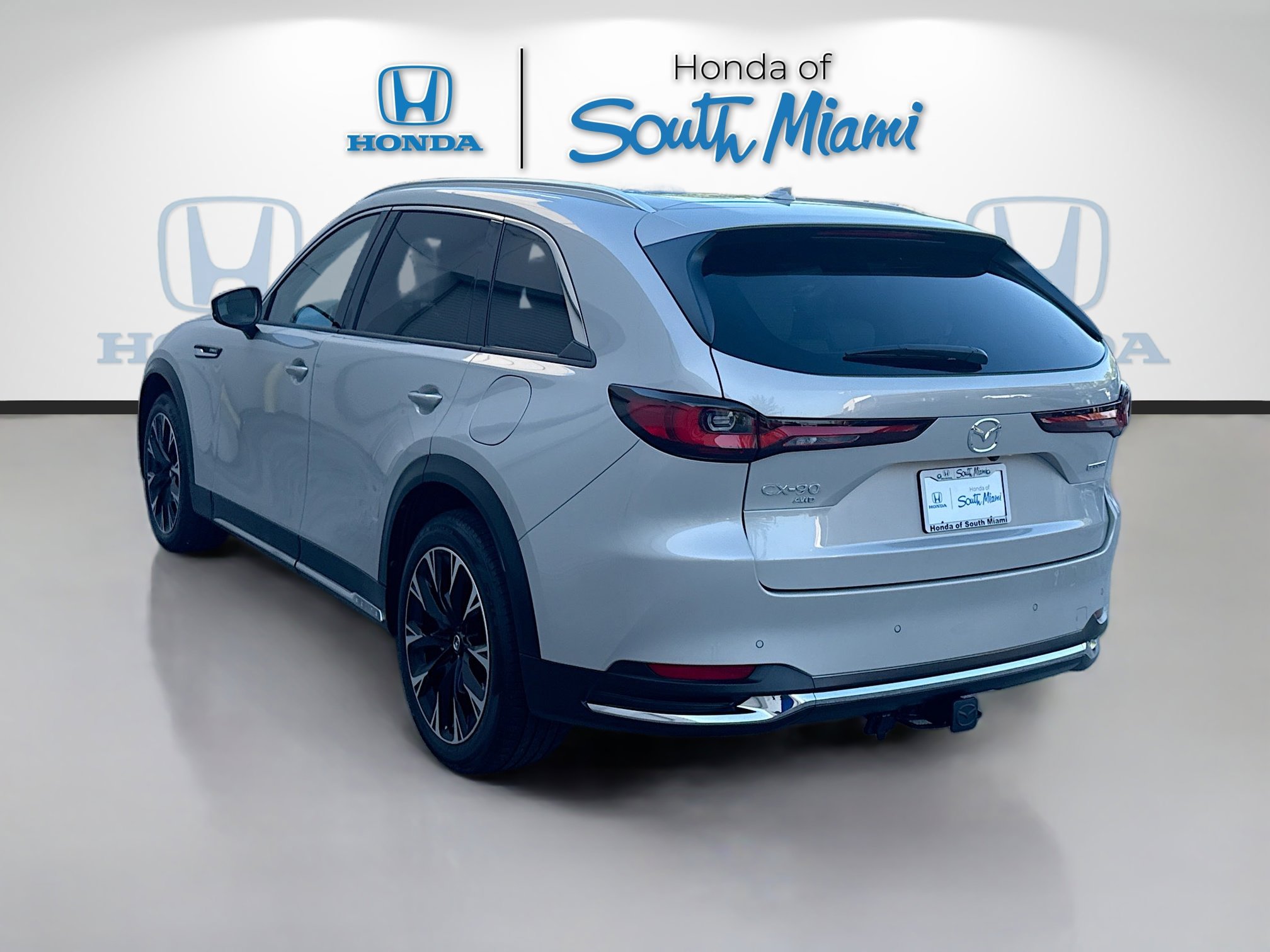 Used 2024 MAZDA CX-90 Plug-In Hybrid w/ Premium Pkg image 5