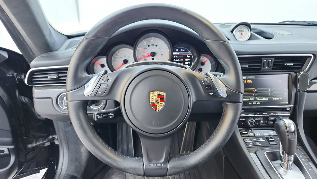 Used 2014 Porsche 911 Turbo S image 27