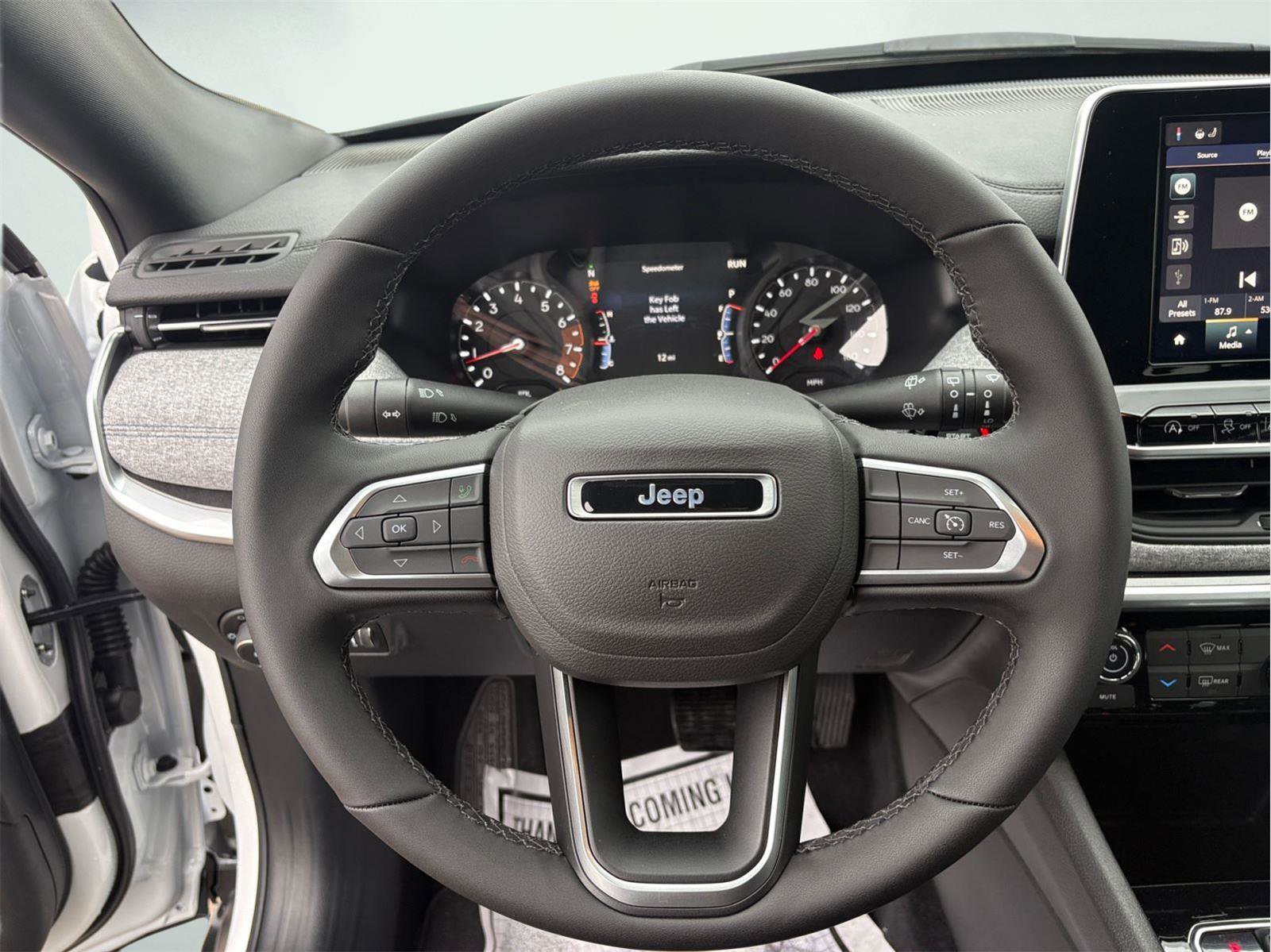 New 2026 Jeep Compass Latitude image 12