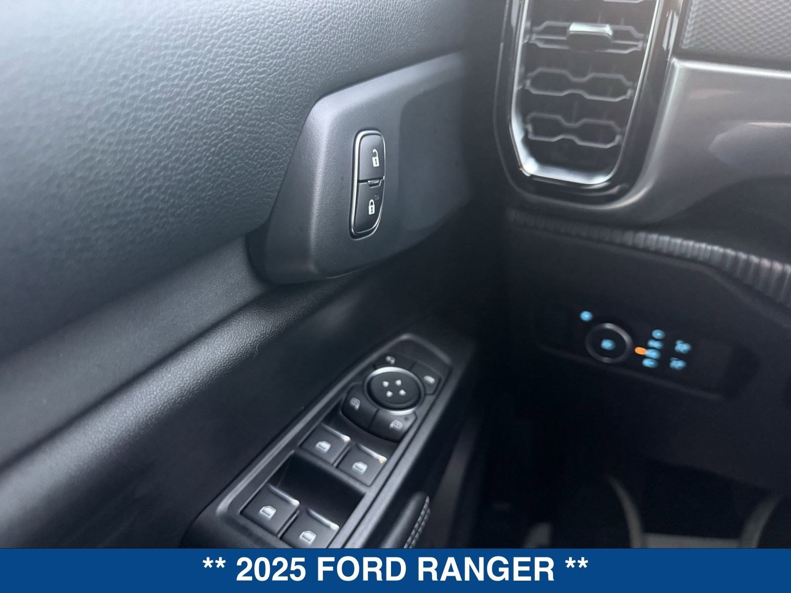 New 2025 Ford Ranger XLT w/ Equipment Group 301A High image 23