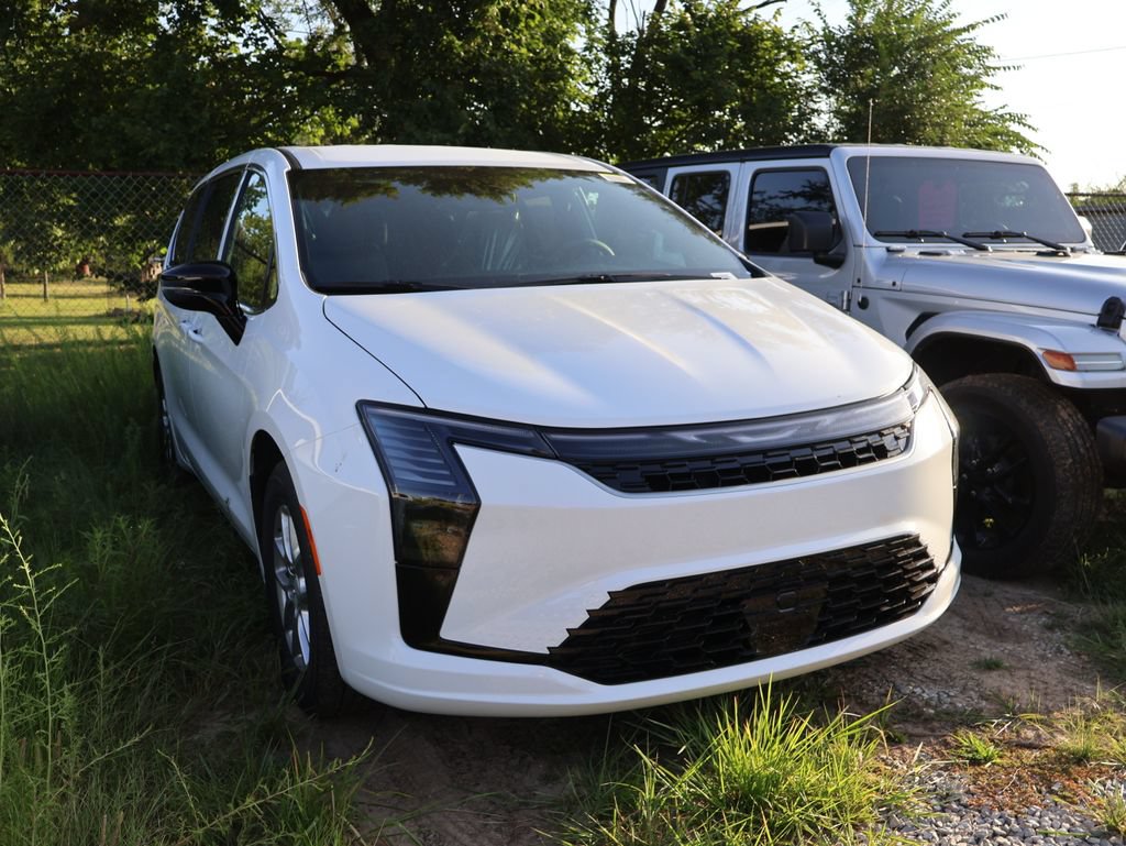 New 2027 Chrysler Pacifica Select FWD image 16